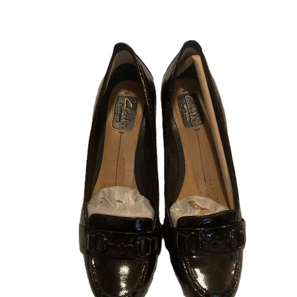 Black Patent Leather Pumps - Picture 10 of 11